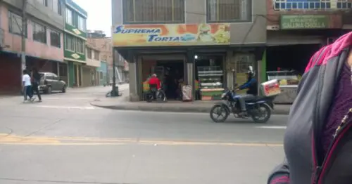 PANADERIA Y PASTELERIA SUPREMA TORTA PANADERIA Y PASTELERIA SUPREMA TORTA